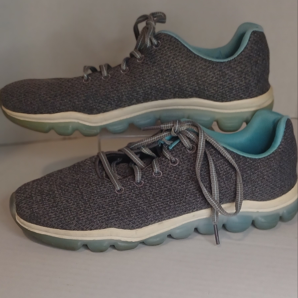 Avia Women's 10 Gray/Teal Memory Foam insoles Lace Up WMA129DP008